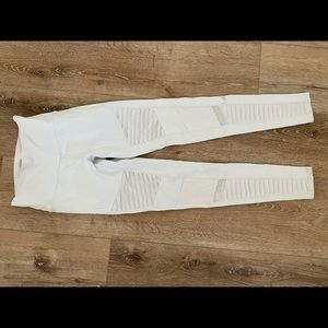 Alo leggings size small